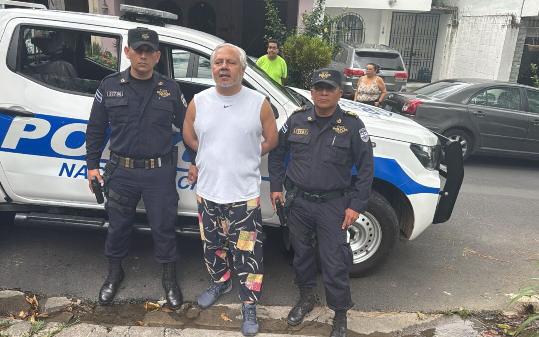 Clampdown on Dissent: The Rising Tide in El Salvador — Represión de la disidencia: la creciente ola autoritaria en El Salvador