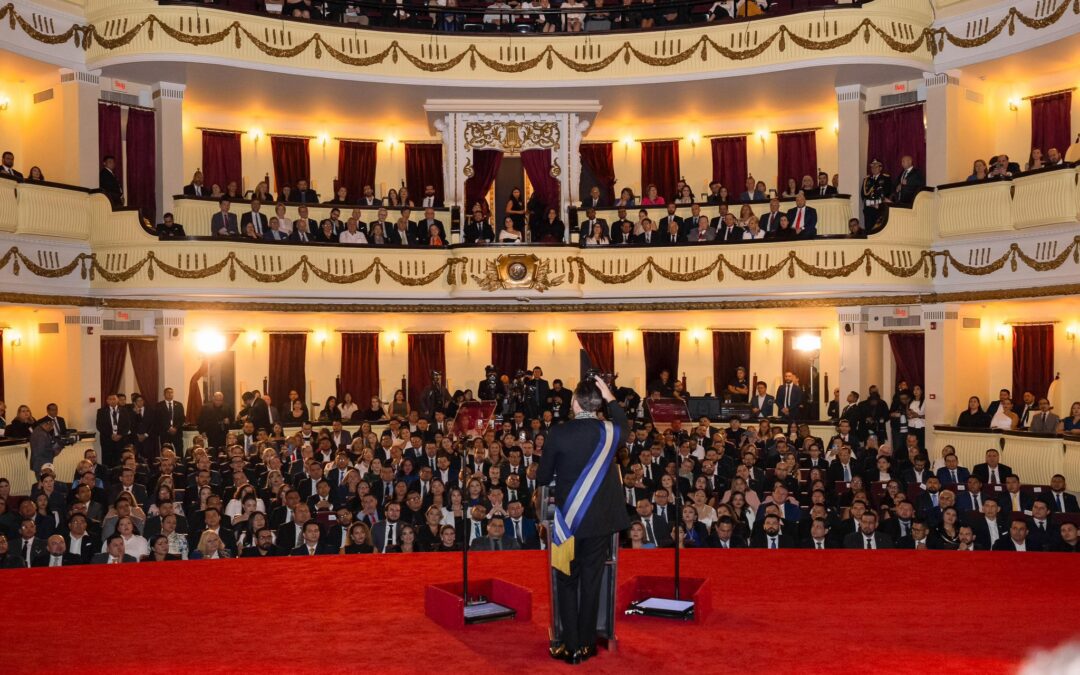 Bukele: “I Don’t Care If They Call Me a Dictator” — Bukele: “Me tiene sin cuidado que me llamen dictador”