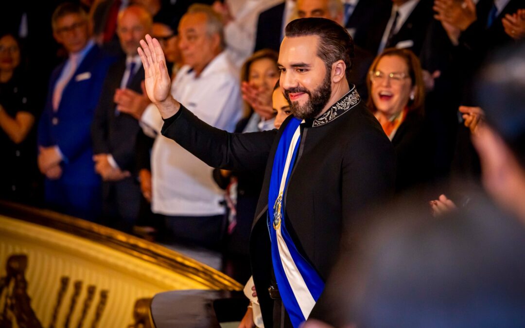 “In El Salvador, Bukele Is the Only Law” — “En El Salvador no hay más ley que Bukele”