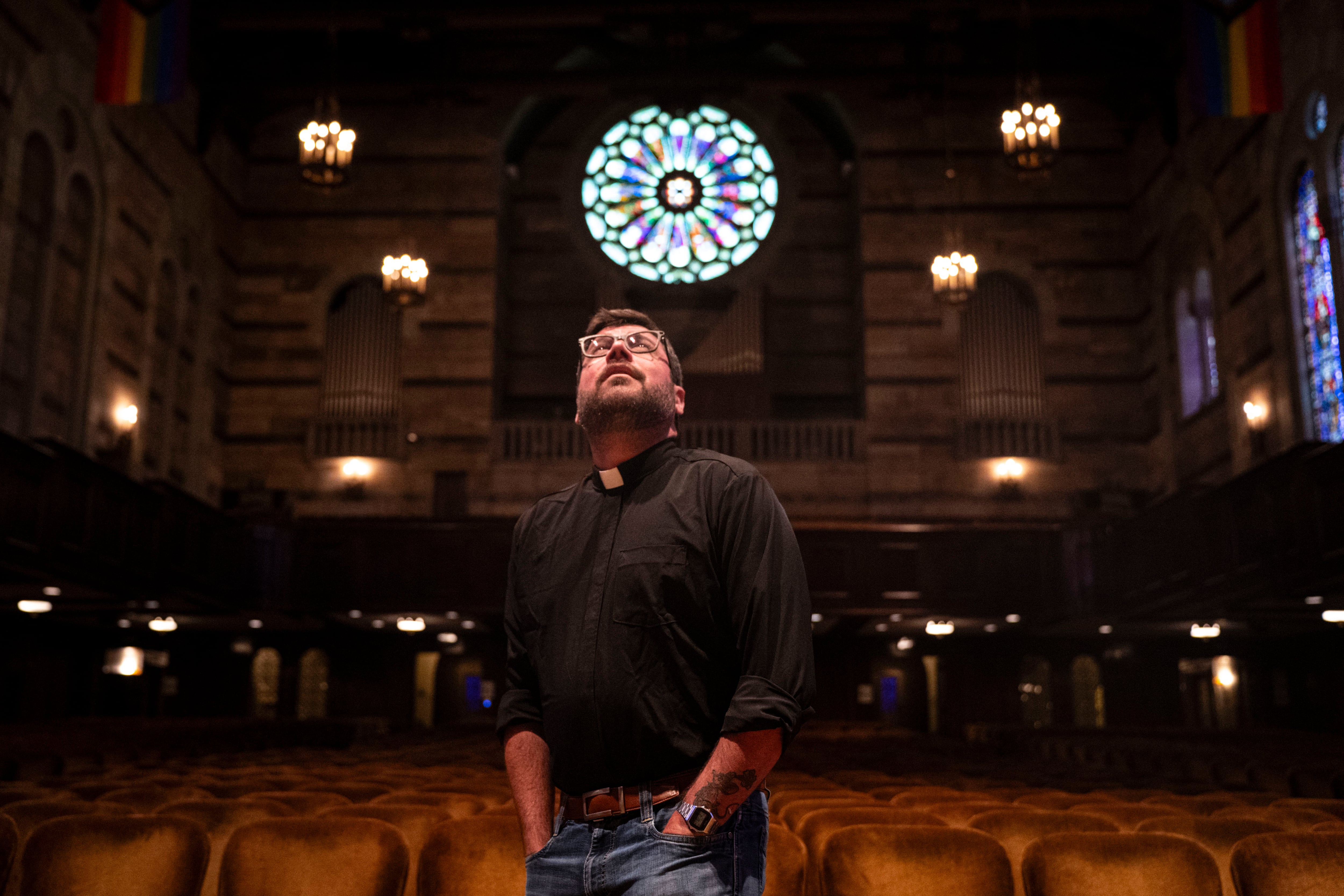 ‘150 years of courage:’ Inside Grand Rapids church providing sanctuary to El Salvador family — «150 años de valentía»: Un vistazo al interior de la iglesia de Grand Rapids que da santuario a una familia salvadoreña