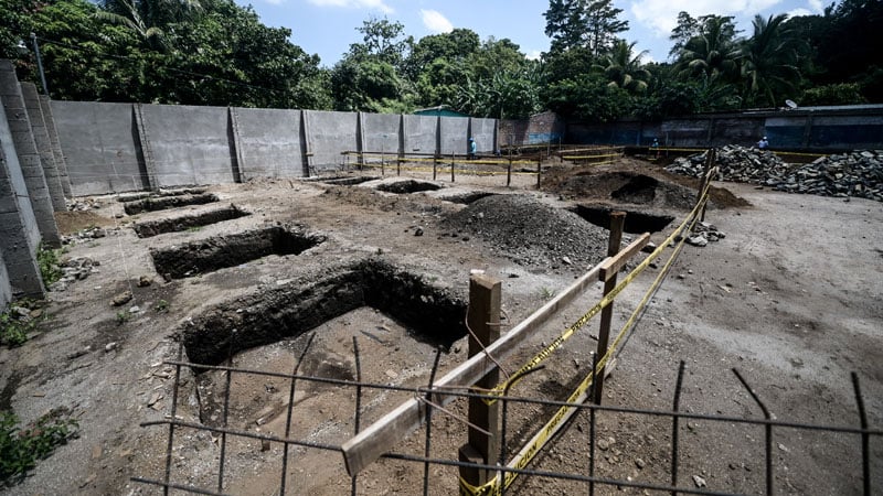 DOM Paid US$8.5 Million to Company That Abandoned Work at Seven Schools — La DOM pagó $8.5 millones a empresa que abandonó obras en siete escuelas