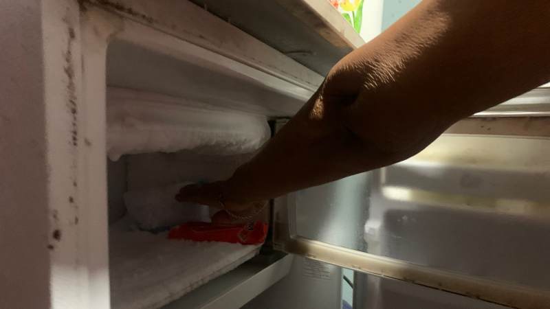 “This is not about money-saving tips; sometimes we simply skip meals,” says Antonia, 75 — “No se trata de tips, a veces no comemos”, Antonia 75 años
