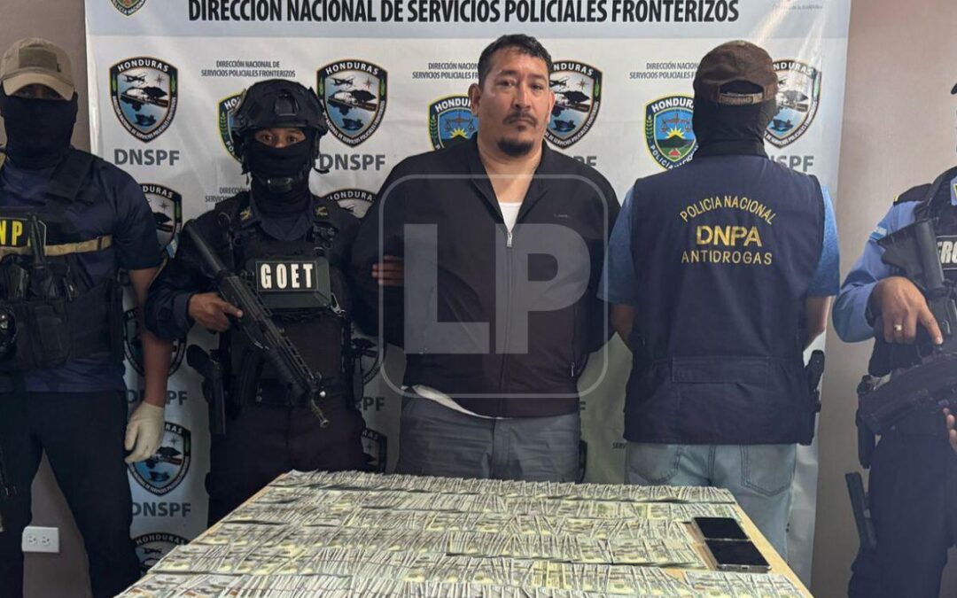 Honduras Arrests Bukele Official with Thousands of Dollars Stashed in Vehicle — Honduras captura a funcionario de Bukele con miles de dólares ocultos