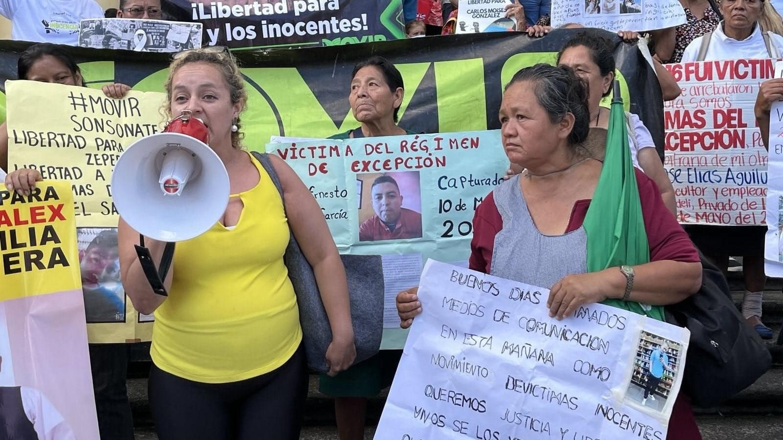 Families Urge Salvadoran Catholic Church to Intercede for Detainees Under State of Exception — Piden a la Iglesia Católica salvadoreña interceder por privados de libertad en régimen