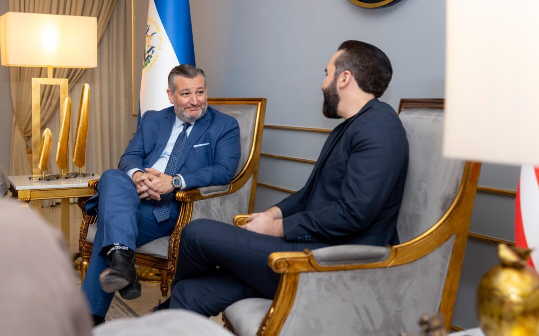 Salvadoran President and Republican Senator Ted Cruz Discuss “Tactics” to Combat Gangs — Presidente de El Salvador y el senador republicano Ted Cruz hablan sobre “tácticas” para combatir a las maras