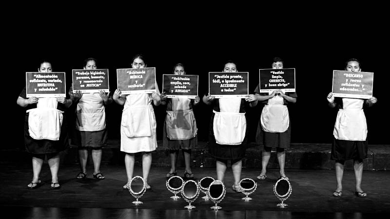 The Uniform: Stigma and Status for Domestic Service in El Salvador — El uniforme, estigma y estatus para el servicio doméstico en El Salvador