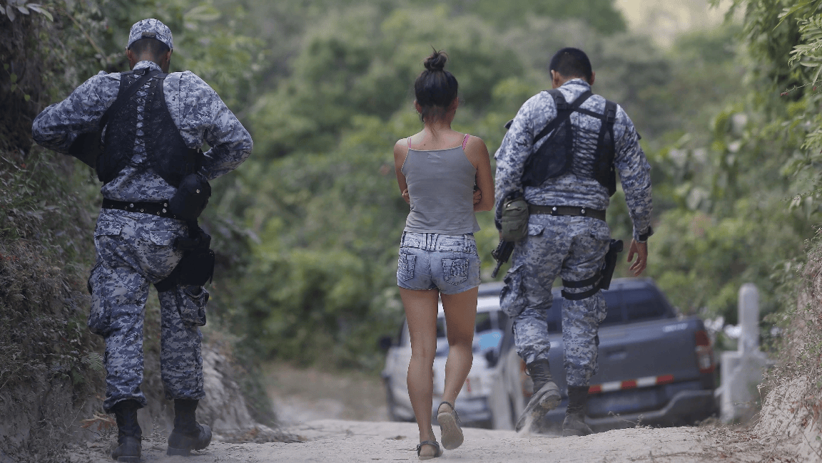 In One Year, 788 Human Rights Complaints Filed Against Salvadoran Police — En un año hubo 788 denuncias contra la Policía por vulnerar derechos humanos en El Salvador