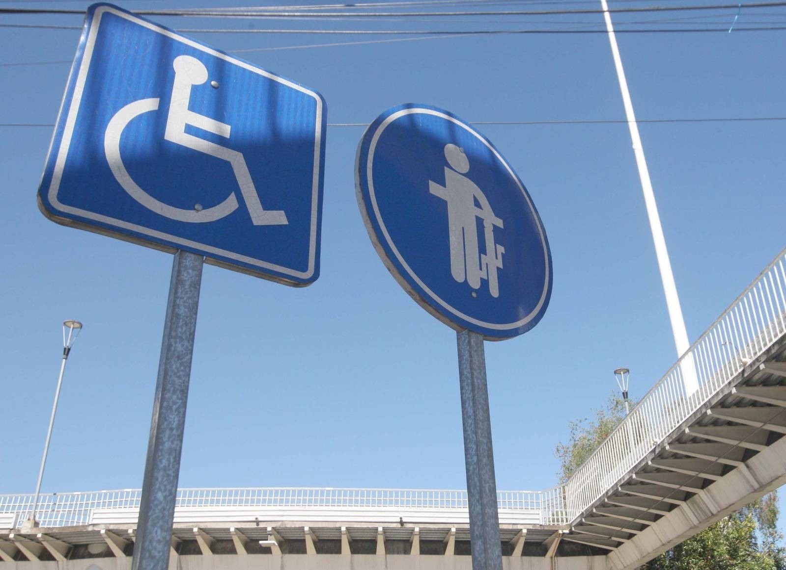 Ten people with disabilities have died in prison during the state of exception, Cristosal reveals — 10 personas con discapacidad han muerto en las cárceles durante el régimen, revela Cristosal