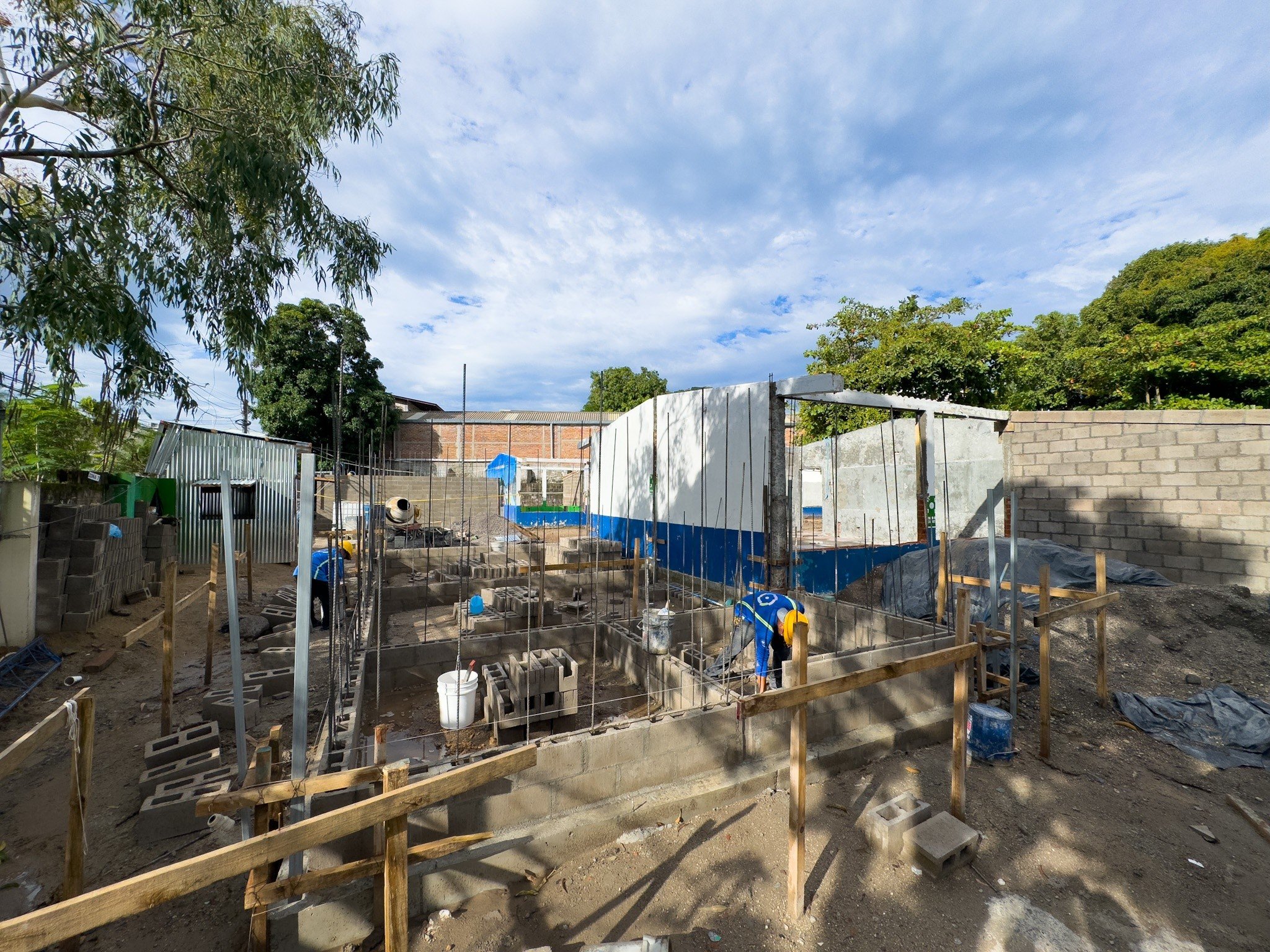 Ministry of Education Acknowledges Delays in Payments to School Construction Companies — Ministerio de Educación reconoce atrasos en pagos a empresas constructoras de escuelas