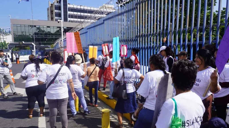 Domestic Workers Ignored by the Salvadoran State — Trabajadoras del hogar ignoradas por el Estado salvadoreño