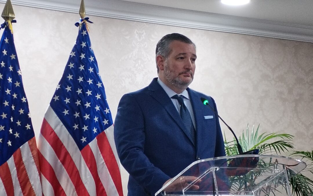Senator Ted Cruz Visits El Salvador; Backs Returning Gang Leaders Indicted in the US — Senador Ted Cruz visita El Salvador; respalda devolver líderes pandilleros acusados en Estados Unidos
