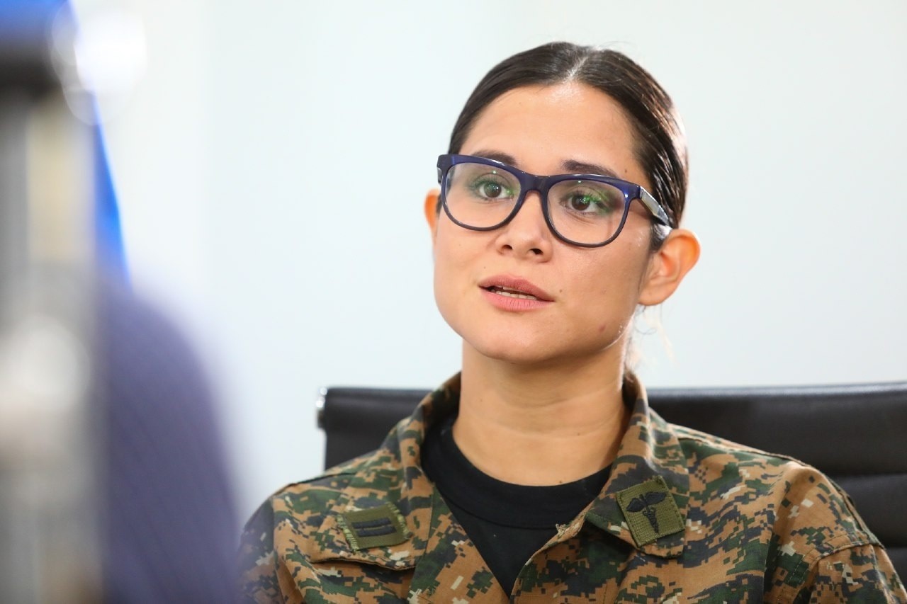 Karla Edith Trigueros, Military Officer, Takes Office as New Minister of Education — Karla Edith Trigueros, oficial militar, asume como nueva ministra de Educación