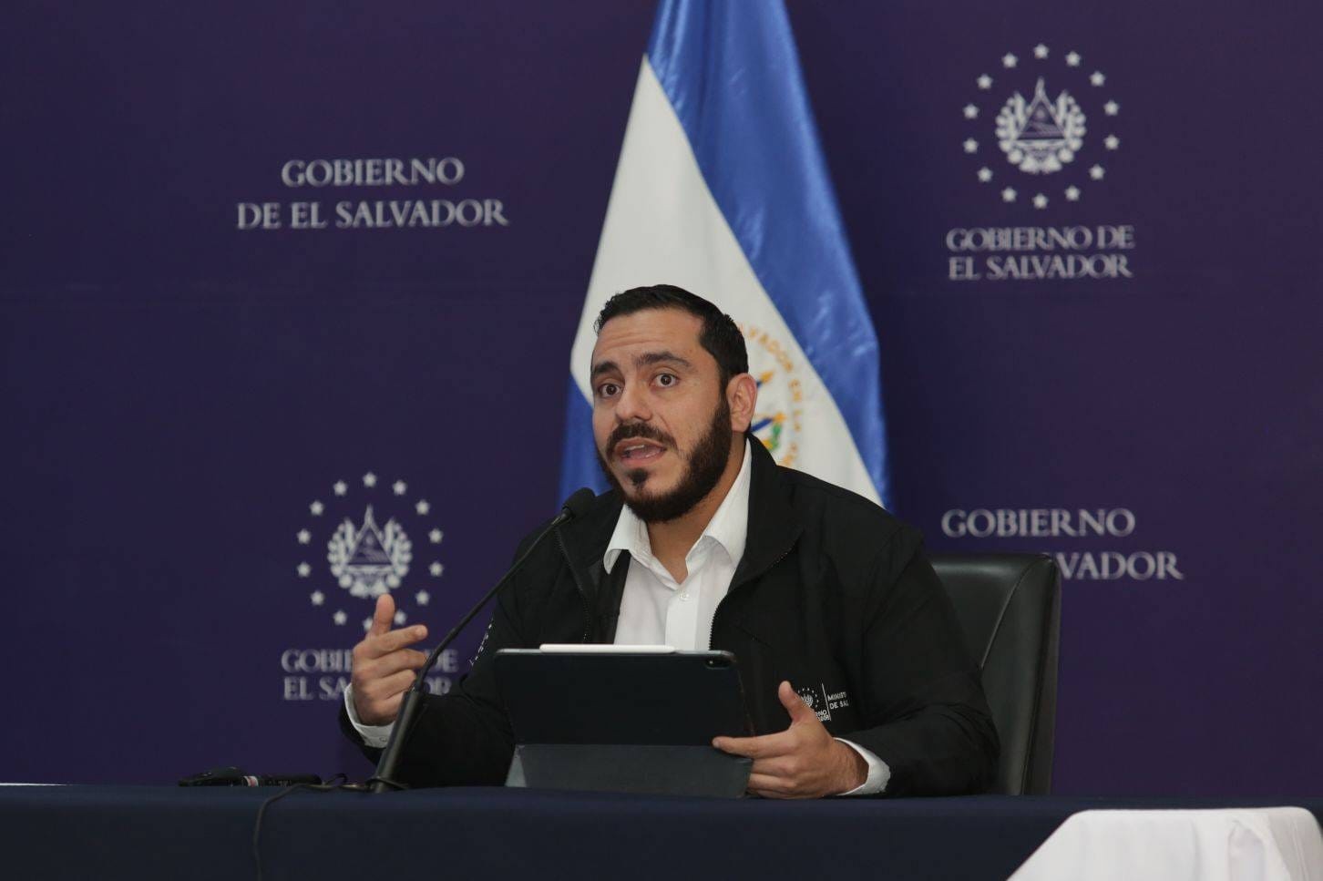 CAPRES Would Administer New Rosales Hospital Without External Oversight — CAPRES administraría nuevo Hospital Rosales sin vigilancia externa