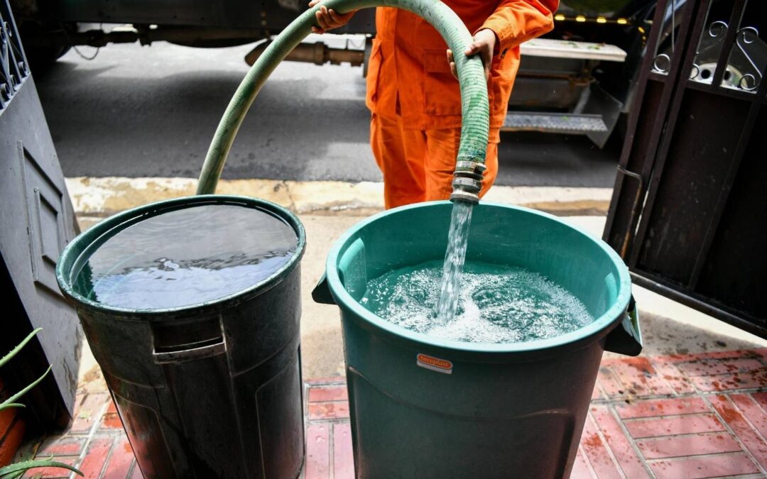 Nearly Half of El Salvador Lacks In-Home Water Connections, ANDA Reports — Casi la mitad de El Salvador no tiene conexión de agua en su vivienda, según ANDA