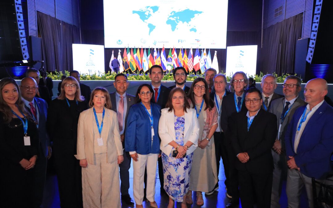 Shunning Defenders and Press, PDDH Hosts Global Human Rights Summit — De espaldas a defensores y prensa, PDDH celebra cumbre mundial de derechos