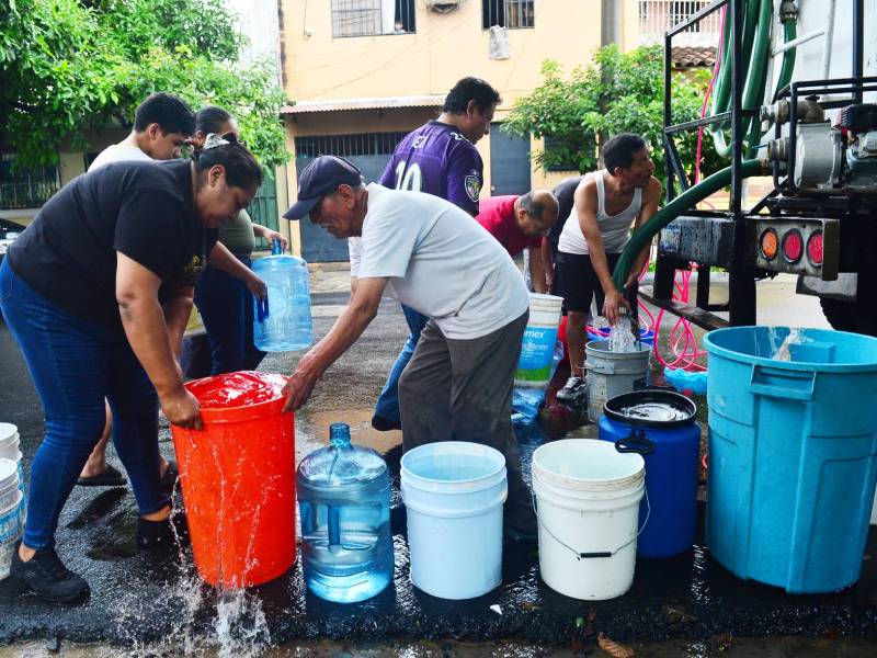 ANDA Spends Approximately $200,000 Daily to Mitigate Water Crisis in AMSS — ANDA gasta unos $200,000 diarios para paliar crisis de agua en AMSS