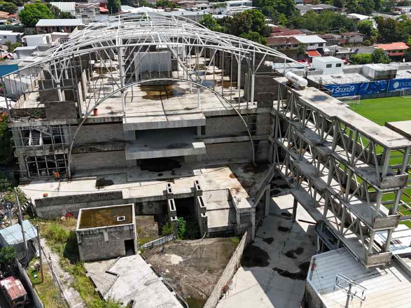 Municipal Markets Racks Up $5.2 Million in Losses — Sociedad de Mercados acumula pérdidas por $5.2 millones