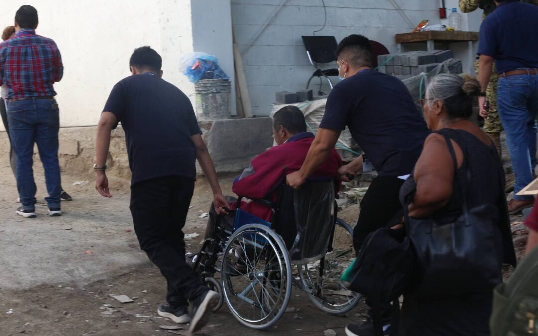 Chaos at Rosales Hospital as Services Are Relocated — Caos en el Hospital Rosales por traslado de servicios