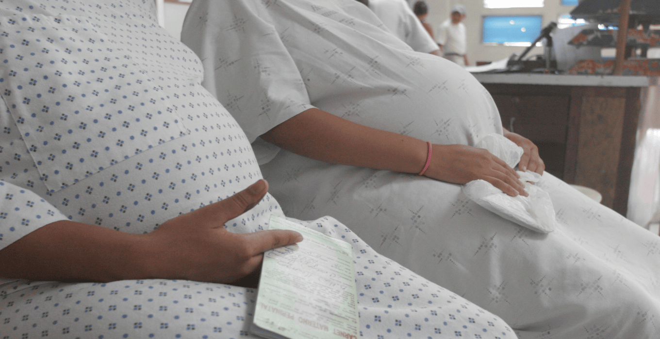 Medication Shortages Persist at the Social Security Institute: No Prenatal Multivitamins, Union Says — Persiste escasez de medicinas en el Seguro Social: sin multivitaminas prenatales, dice sindicato