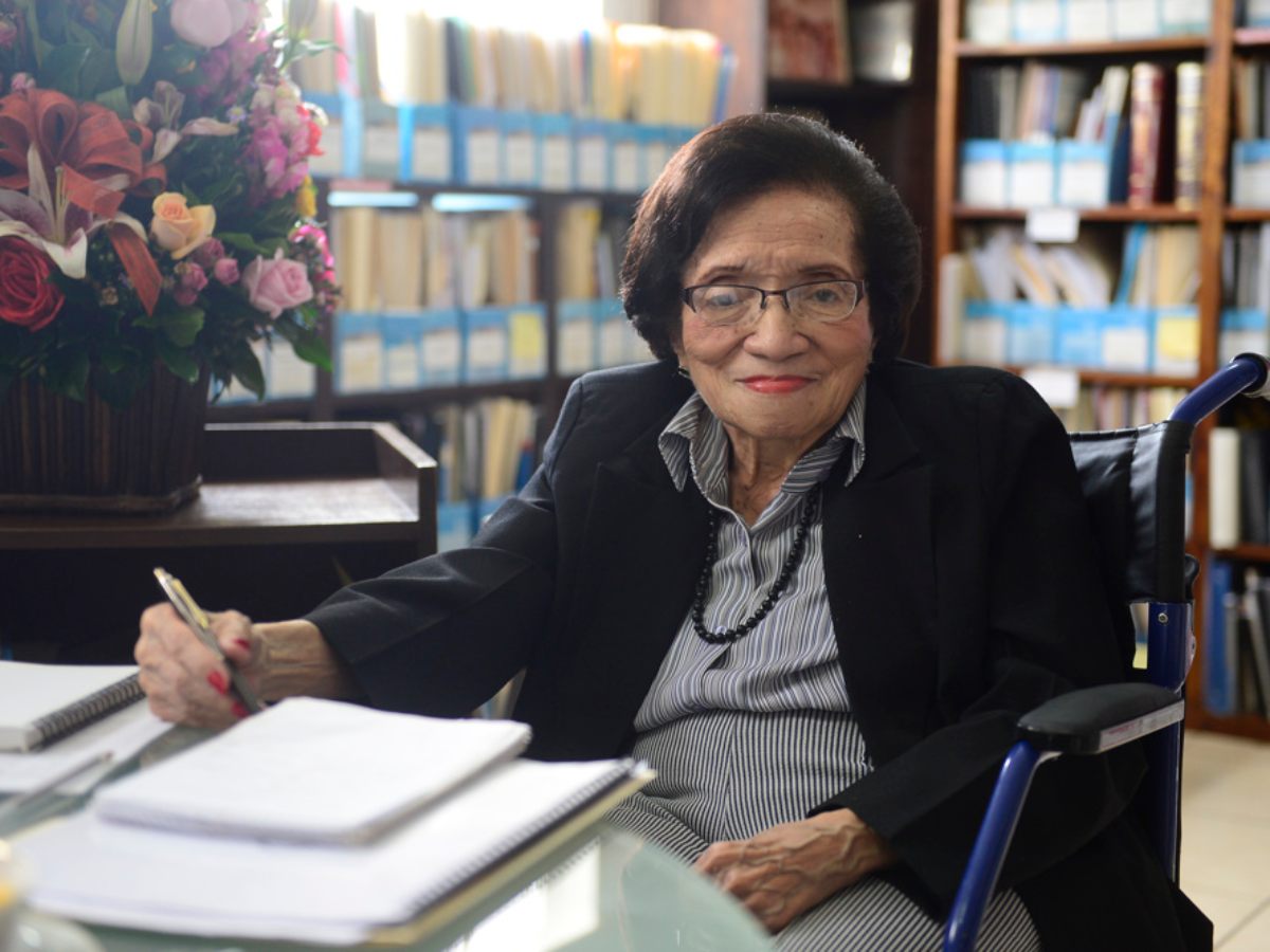 María Isabel Rodríguez Turns 103: Healthcare Pioneer in El Salvador — María Isabel Rodríguez cumple 103 años: pionera de la salud en El Salvador