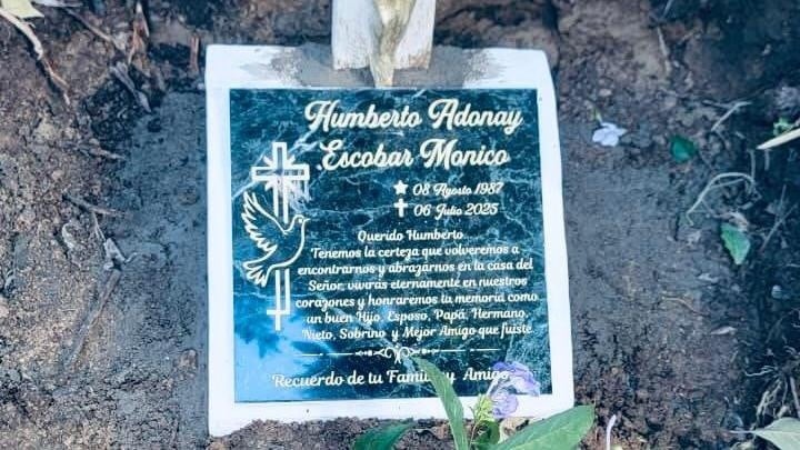 “We Will Always Remember Him; He Did Not Deserve Such an End” — “Siempre lo recordaremos; no merecía terminar así”