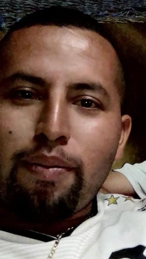 ACCOUNT: Manuel Mourns the Death of One of His Three Children Captured During the State of Exception — RELATO: Manuel llora la muerte de uno de sus tres hijos capturados durante el régimen de excepción