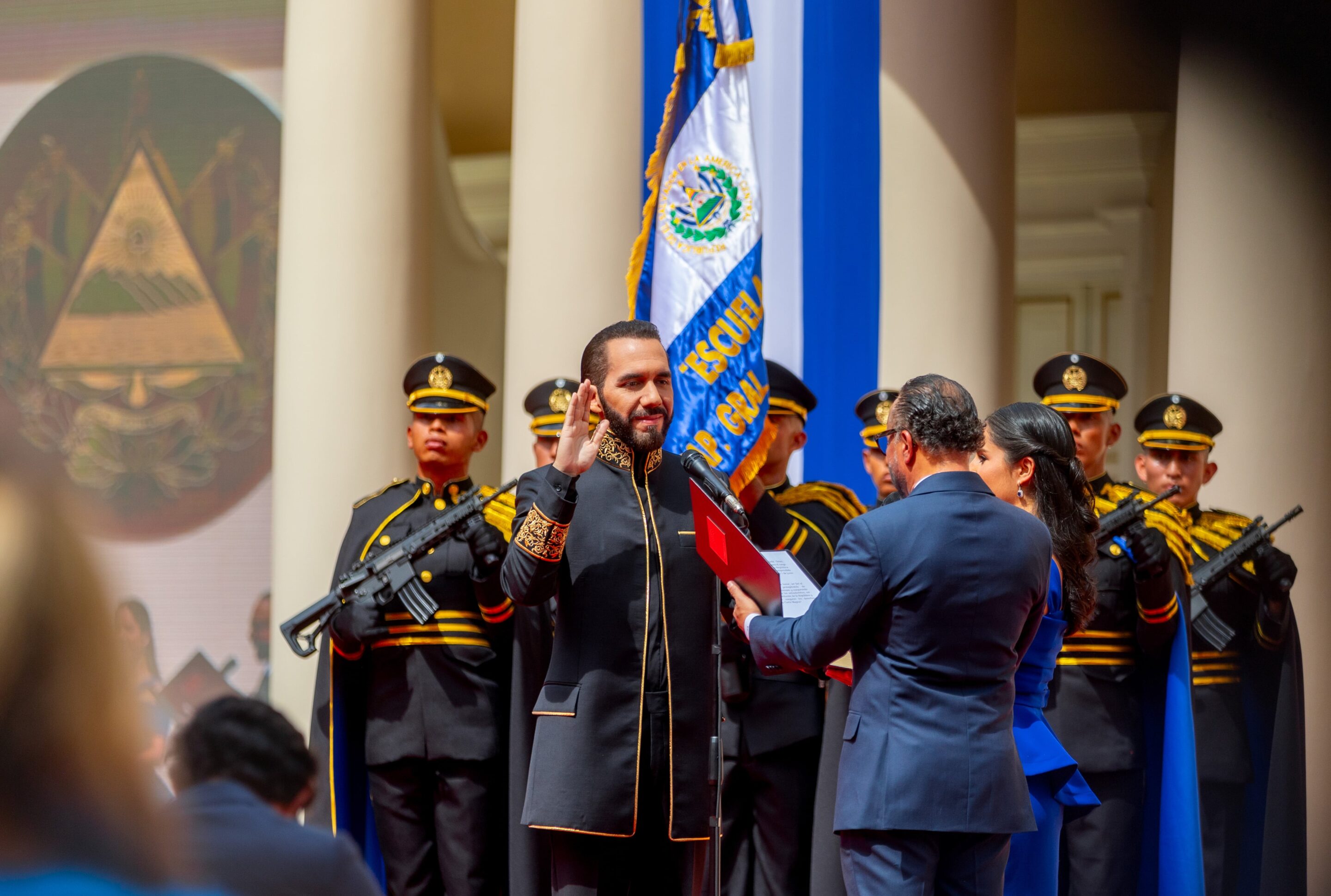 Bukele’s Narratives — Los relatos de Bukele