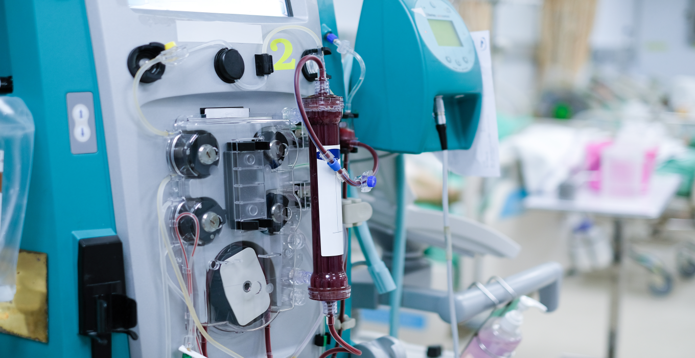 Water Shortage Halts Hemodialysis at ISSS Monserrat Facility, Patients Report — Falta de agua impidió realizar hemodiálisis en Monserrat del ISSS, según denuncias