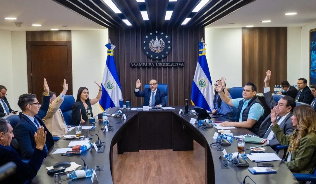 Life imprisonment would apply starting at age 12 — Cadena perpetua se aplicaría desde los 12 años de edad