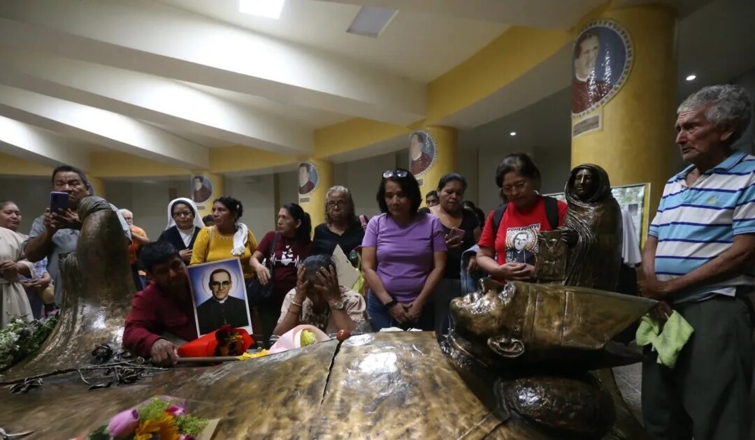 “Romero understood that the gospel cannot be neutral”: Archbishop of San Salvador — “Romero entendió que el evangelio no puede ser neutral”: arzobispo de San Salvador