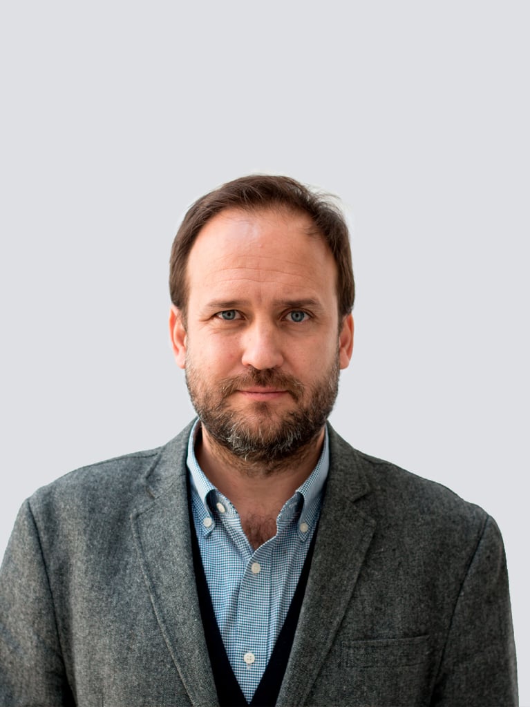 INTERVIEW: “You can’t fight crime by committing crimes — that’s prohibited by international law” — ENTREVISTA: “No se puede combatir el crimen delinquiendo, eso está prohibido por el derecho internacional”