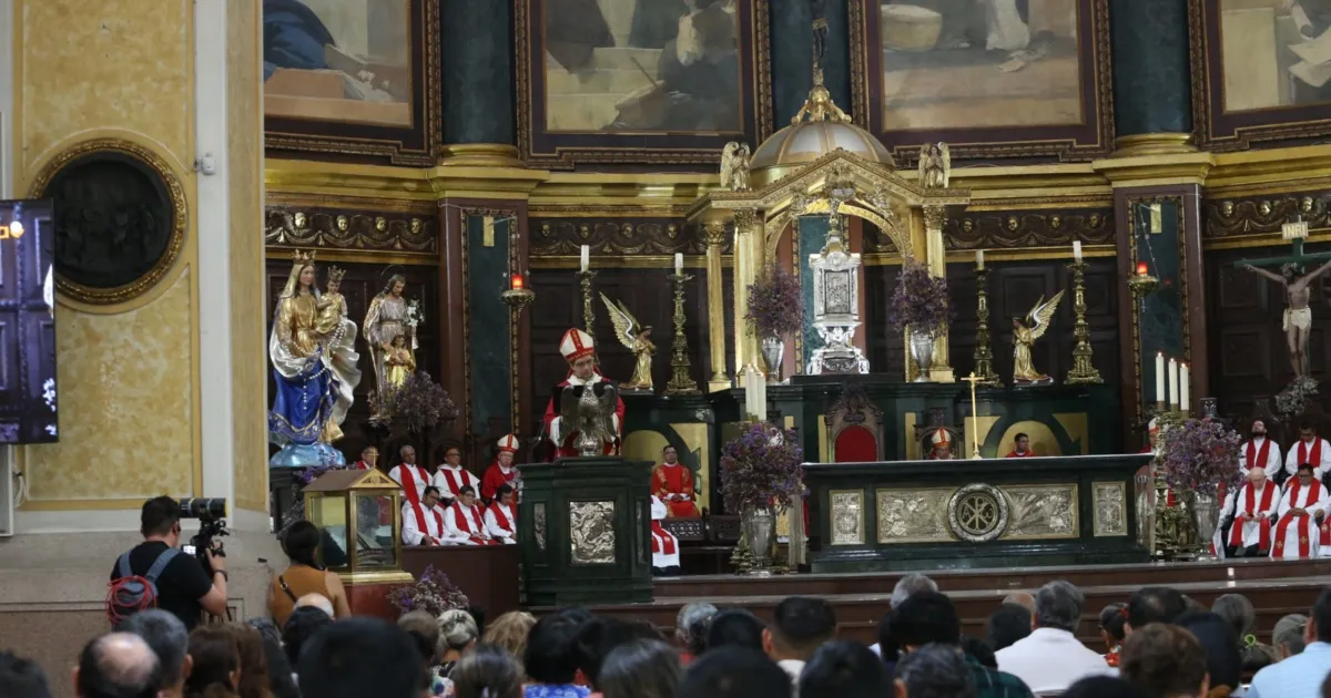 Archbishop Escobar Alas calls for tax cuts on medicines — Arzobispo Escobar Alas pidió reducción de impuestos a medicinas