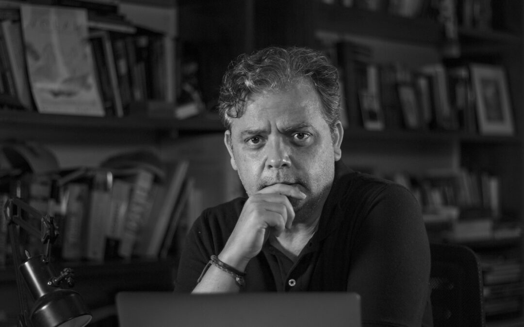 Carlos Dada, Director of ‘El Faro’: “What Makes Bukele Different Is His Ability to Turn Lies Into a Viral Narrative” — Carlos Dada, director de ‘El Faro’: “Lo que hace a Bukele diferente es su capacidad para convertir mentiras en un relato viral”