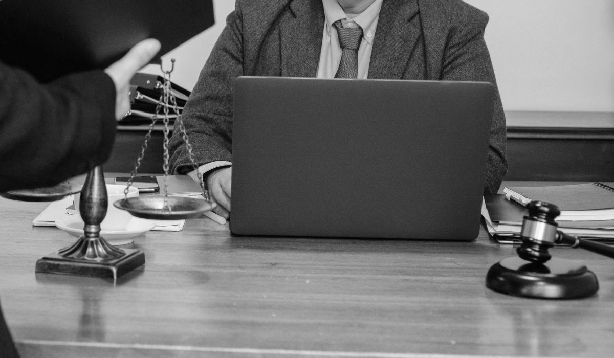 Human Rights Expert Questions Reform to Implement Life Imprisonment in El Salvador — Experto en derechos humanos cuestiona reforma para implementar cadena perpetua en El Salvador