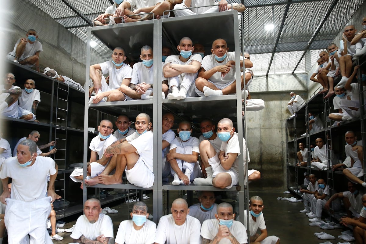 Abandoning Justice in El Salvador — Renuncia a la justicia en El Salvador