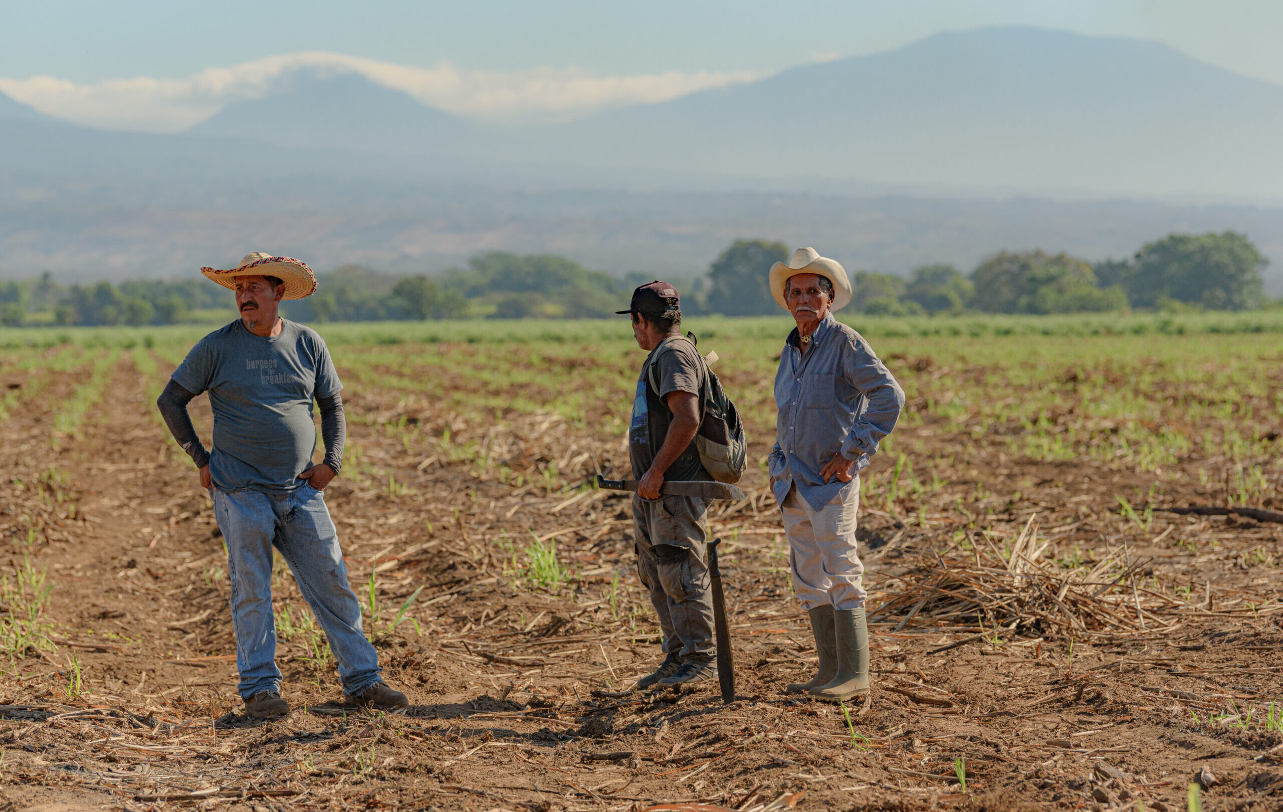 Rising heat in El Salvador puts older adults at risk — Aumento de calor en El Salvador pone en riesgo a los adultos mayores