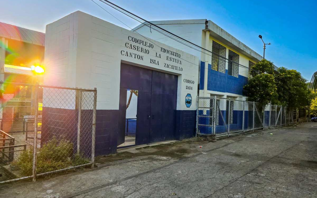 El Salvador Lags in Regional Education Investment — El Salvador rezagado en inversión educativa regional