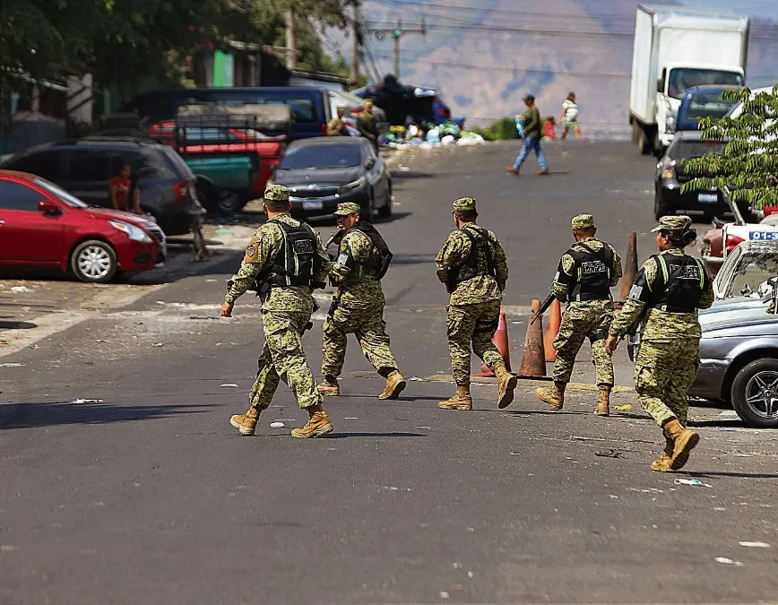 Report Warns of Pattern of Repression and Control Against Critical Voices in El Salvador in 2025 — Informe advierte patrón de represión y control contra voces críticas en El Salvador en 2025