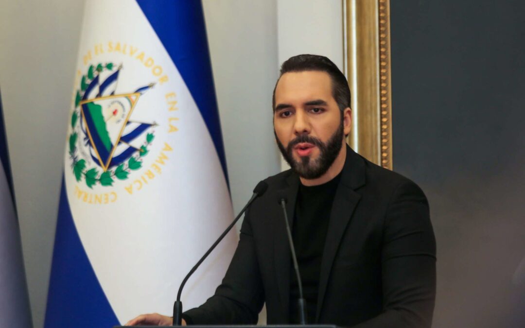 Bukele signs reform allowing life imprisonment for minors as young as 12 in El Salvador — Bukele firma una reforma que permite prisión perpetua para menores a partir de los 12 años en El Salvador