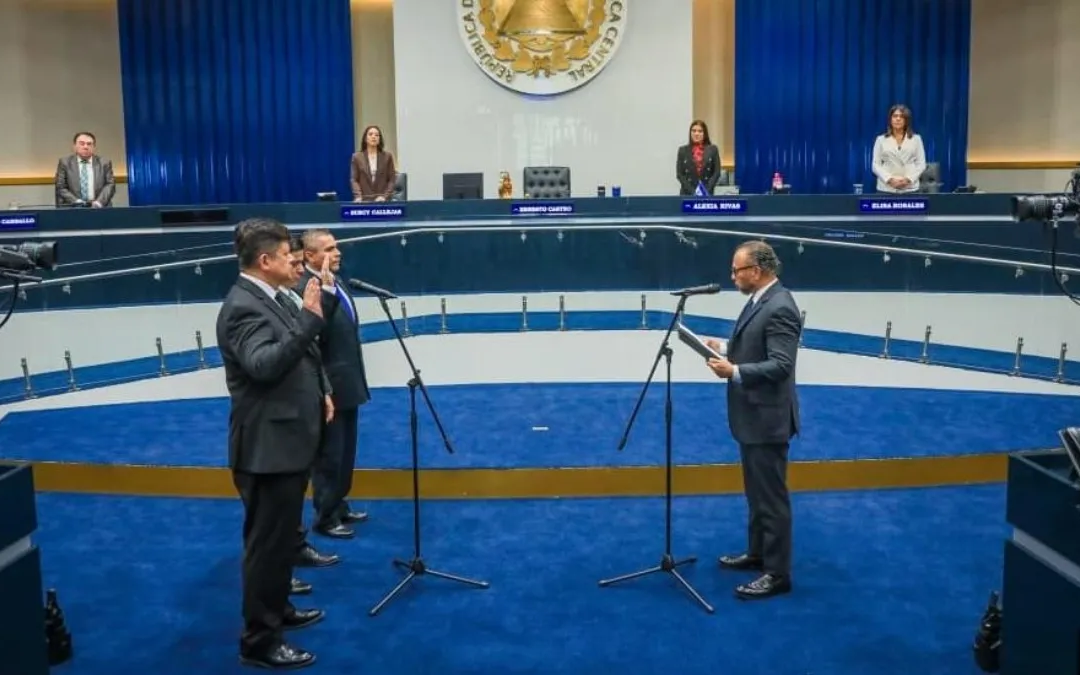 Suitability of New Alternate Justices on El Salvador’s Supreme Court Called into Question — Cuestionan idoneidad de nuevos magistrados suplentes de la Corte Suprema de Justicia de El Salvador