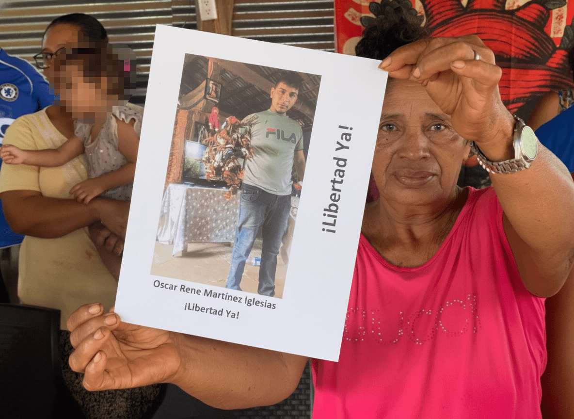 Anatomy of a siege: leaving to survive, staying to resist in Bukele’s El Salvador Anatomy of a siege: leaving to survive, staying to resist in Bukele's El Salvador