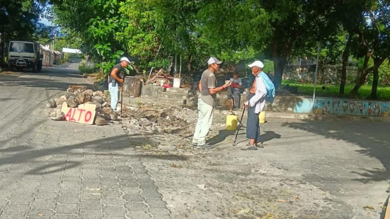 84.1% of Salvadorans earn, on average, less than $435 a month, according to EHPM data — El 84.1% de los salvadoreños gana, en promedio, menos de $435 al mes, según los datos de la EHPM