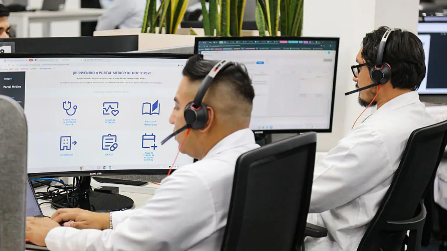 “We know we’re a social experiment”: The criticisms and doubts surrounding the AI Bukele is pushing to manage healthcare in El Salvador — “Sabemos que somos un experimento social”: las críticas y las dudas que genera la IA que impulsa Bukele para gestionar la salud en El Salvador