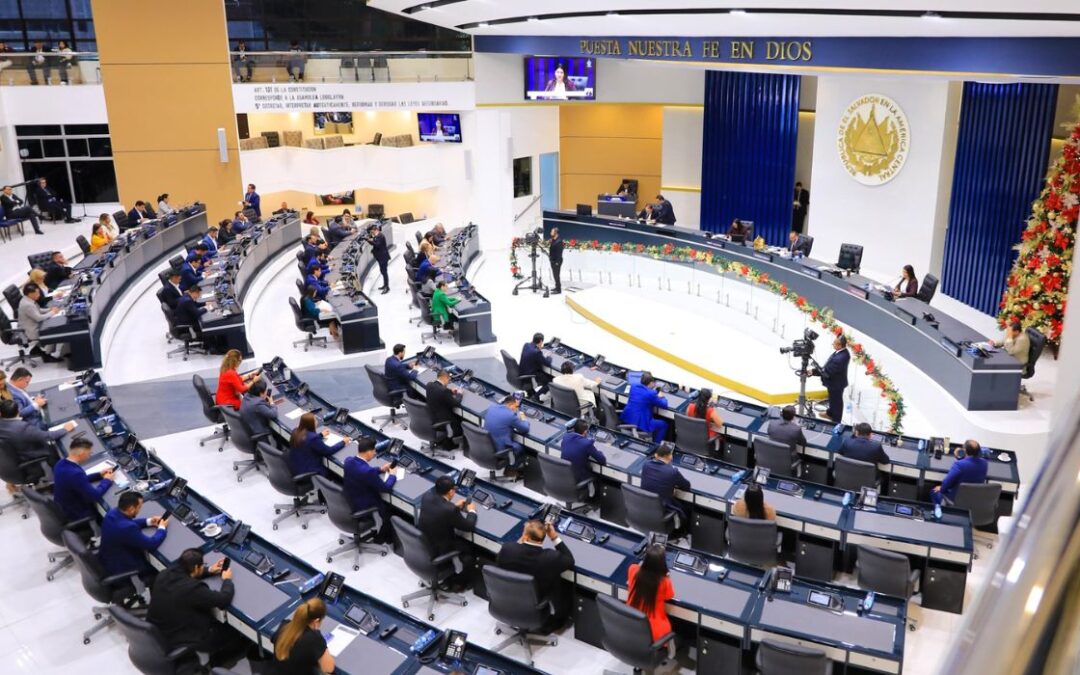 Constitutional Reform on Diaspora Representation Questioned Over Lack of Democracy in El Salvador — Cuestionan reforma constitucional sobre representación de la diáspora por falta de democracia en El Salvador