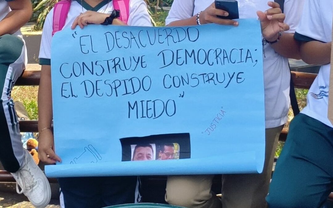 Bases Magisteriales reports at least 14 teachers dismissed in the past week — Bases Magisteriales reporta al menos 14 docentes despedidos en la última semana