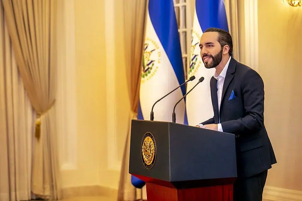 El Salvador: PEN International condemns attacks against El Faro and its journalists — El Salvador: PEN International condena los ataques contra El Faro y sus periodistas