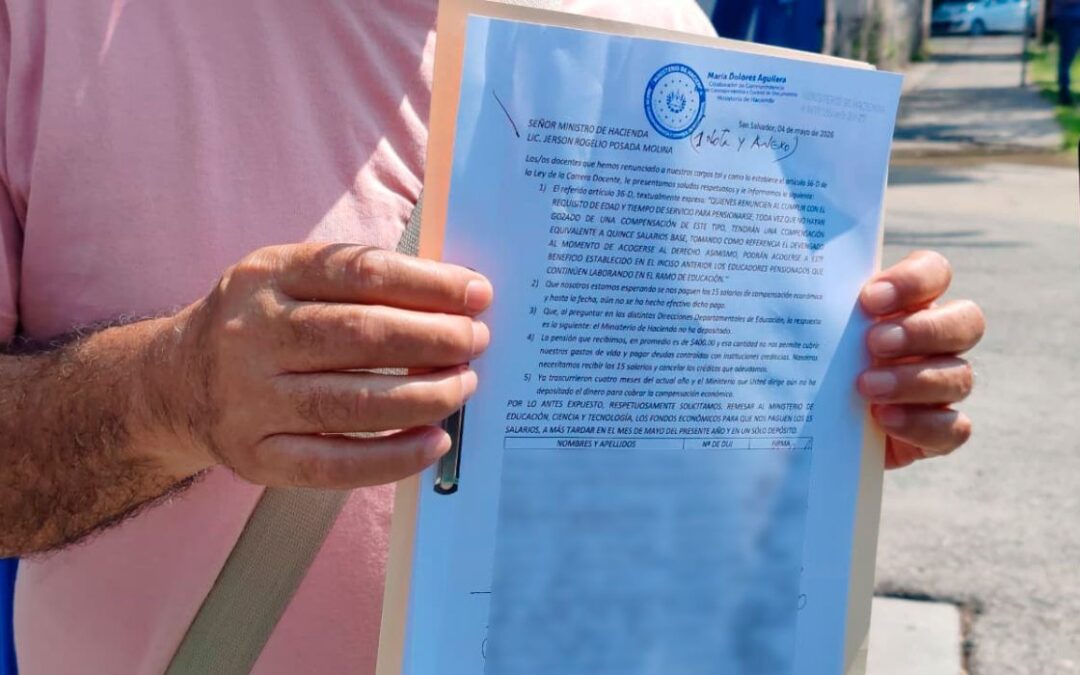 Teachers demand Ministry of Finance pay 15 salaries for voluntary retirement — Maestros exigen a Hacienda pago de 15 salarios por retiro voluntario