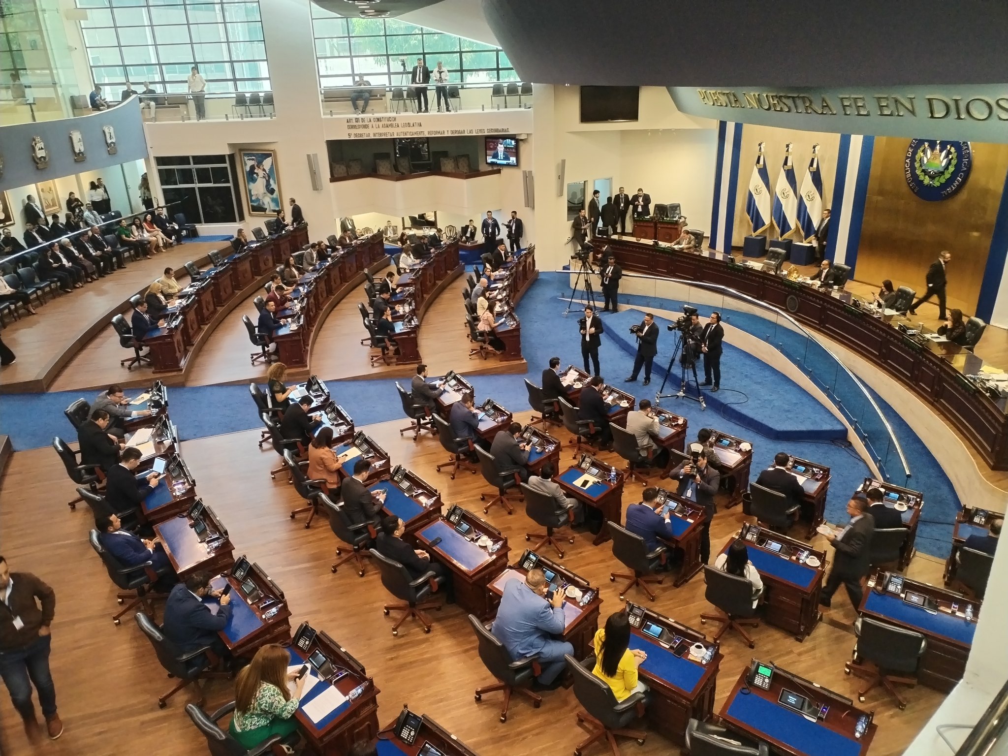 What is the net worth of the 60 lawmakers of the Legislative Assembly? — ¿A cuánto asciende el patrimonio de los 60 diputados de la Asamblea Legislativa?