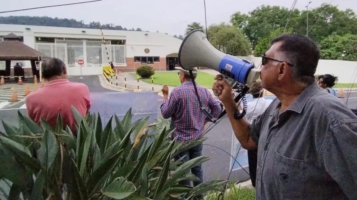 COSAVI members request a meeting at the U.S. Embassy in El Salvador for the fourth time — Socios de COSAVI piden por cuarta vez una reunión en Embajada de los Estados Unidos en El Salvador
