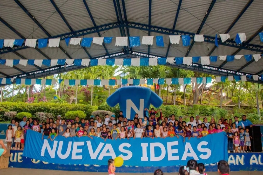Nuevas Ideas Requires Its Future Lawmakers, Including Those From the Diaspora, to Serve in Person in El Salvador — Nuevas Ideas exige a sus futuros diputados, incluidos los de la diáspora, ejercer el cargo de forma presencial en El Salvador